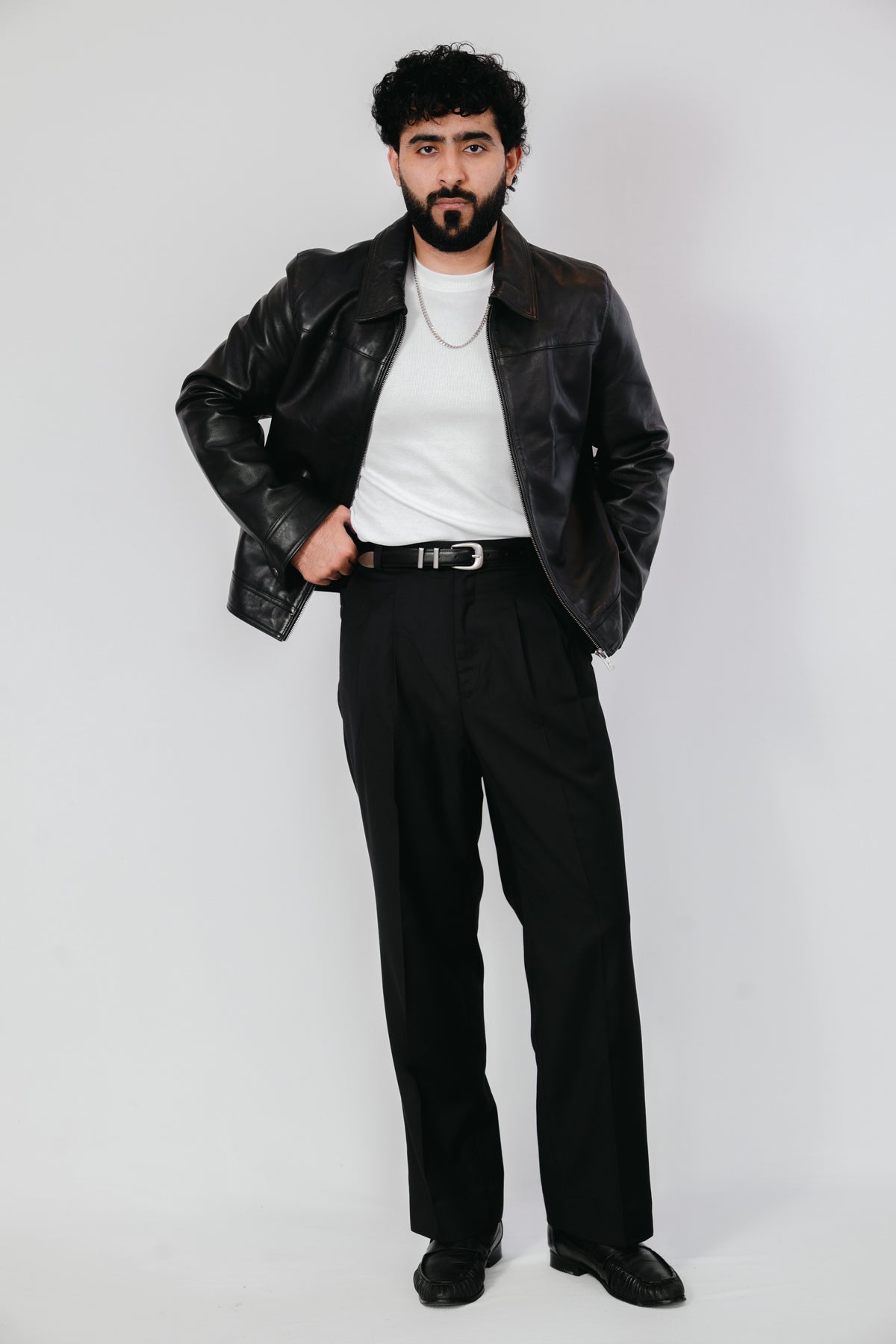 Wide Leg Pleated Trousers - Black