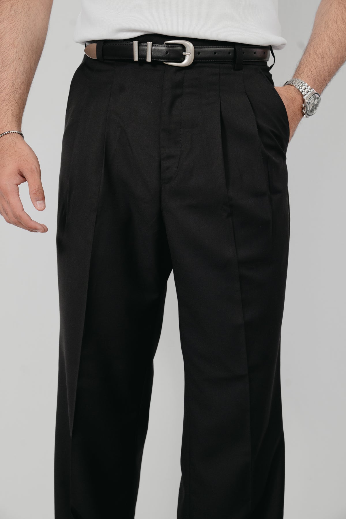 Wide Leg Pleated Trousers - Black